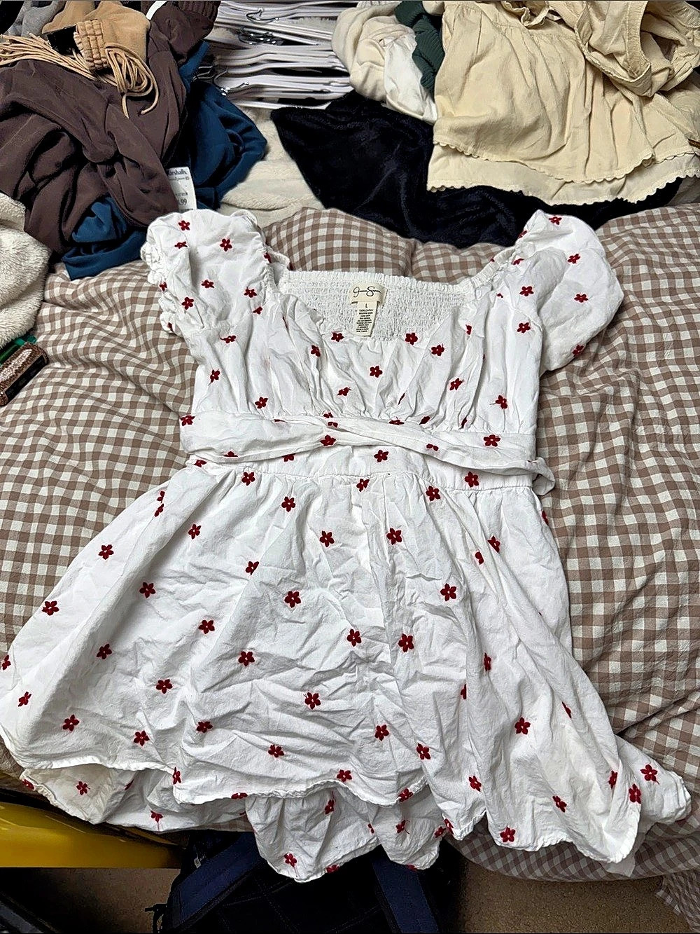 Jessica Simpson White Mini Dress with Red Floral Print